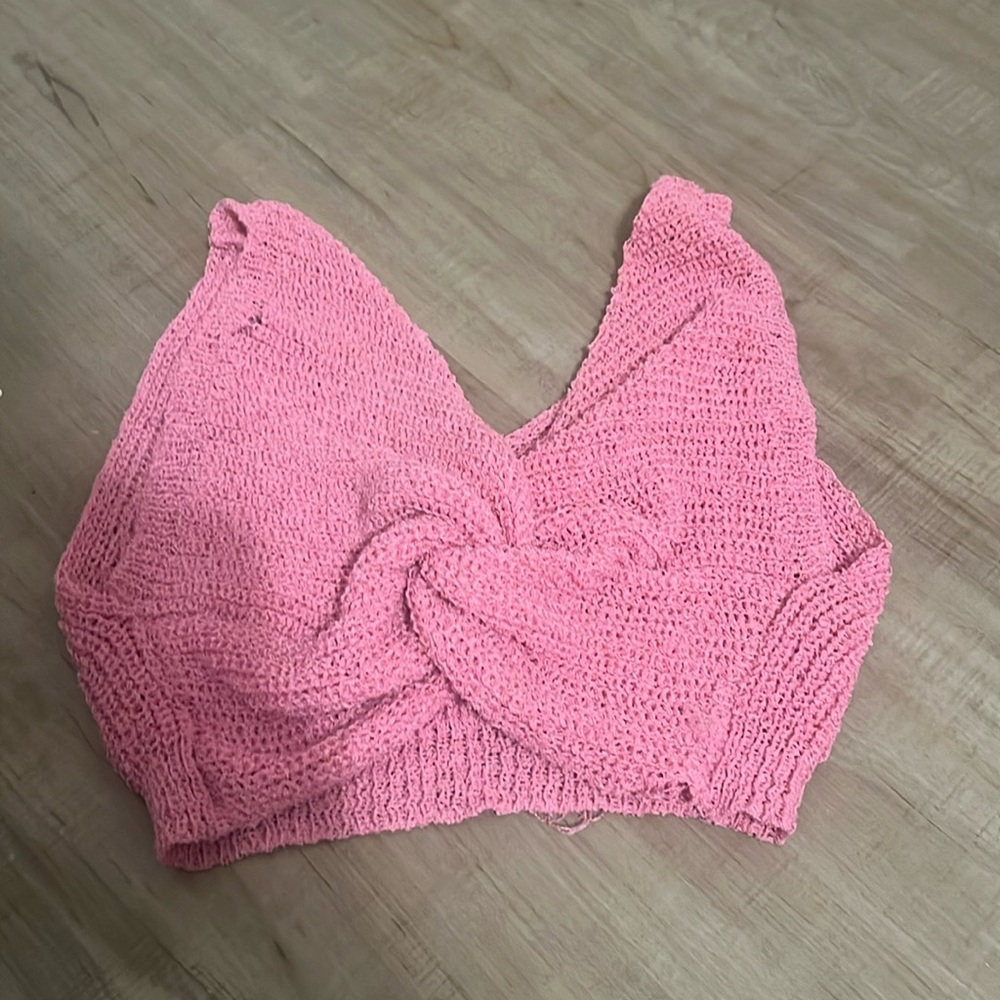 Pink crochet crop top (handmade)